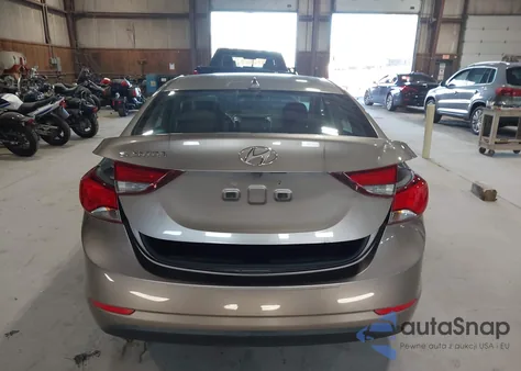2016 Hyundai Elantra Value Edition z USA, uszkodzony, nr VIN 5NPDH4AE4GH772199